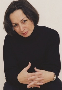 Cârneci, Carmen Maria